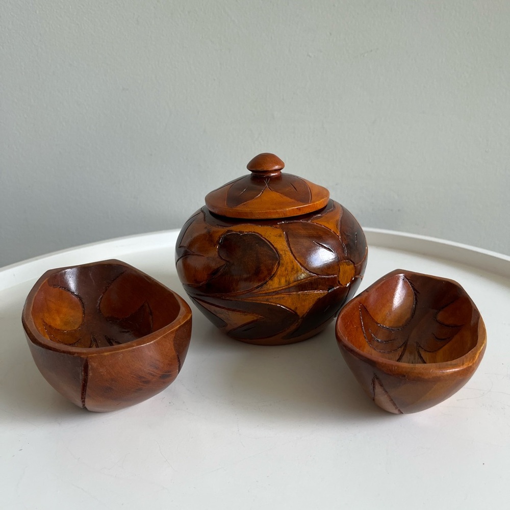 Handcrafted Wooden Lidded Round Bowl And Two Smaller Bowls Art Set Brown Vintage
